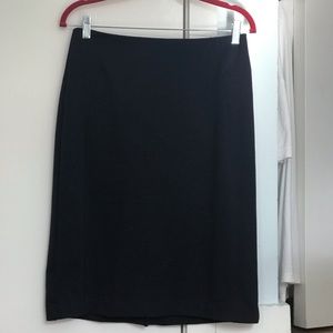 Women’s navy pencil skirt size 6